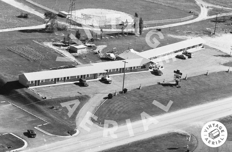 Sunset Motel - 1983 Aerial (newer photo)